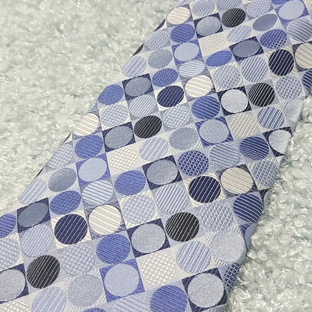 💥5/$20 Mens tie - Picture 2 of 4